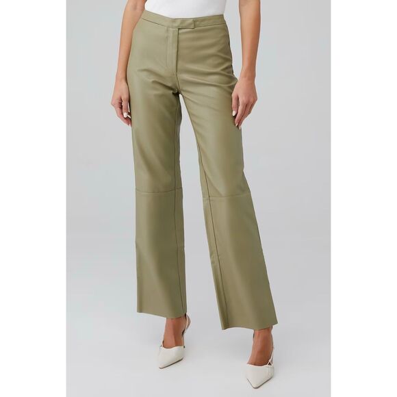 Sovere Influence Faux Leather Mid-Rise Boot Leg Pants in Green Tea Size Small - Picture 2 of 14